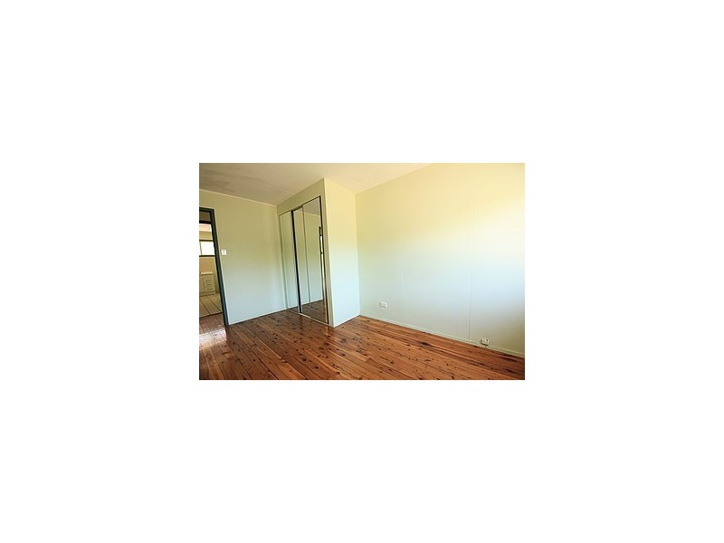 12 Munro Street, Moranbah QLD 4744