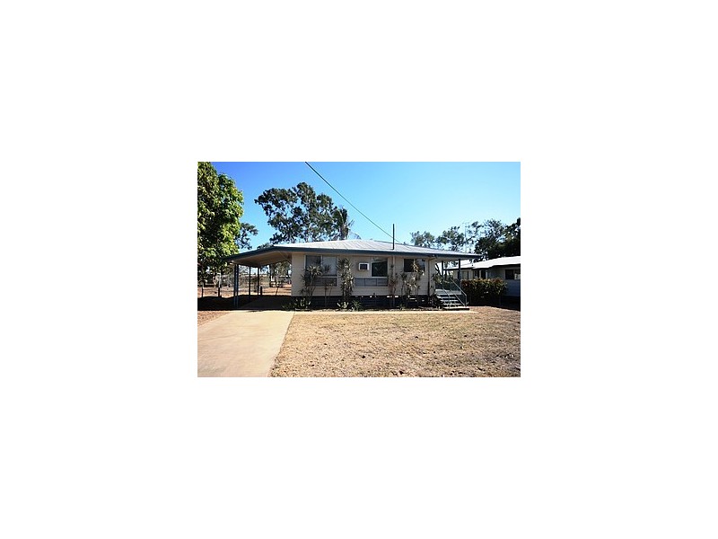 12 Munro Street, Moranbah QLD 4744