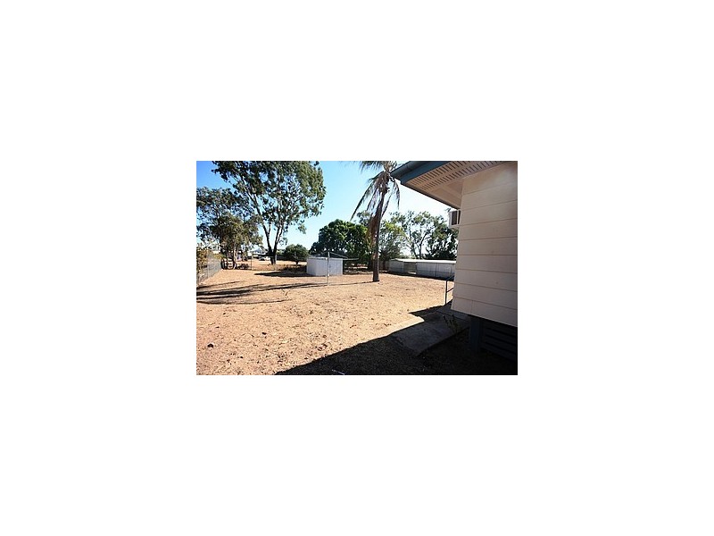 12 Munro Street, Moranbah QLD 4744