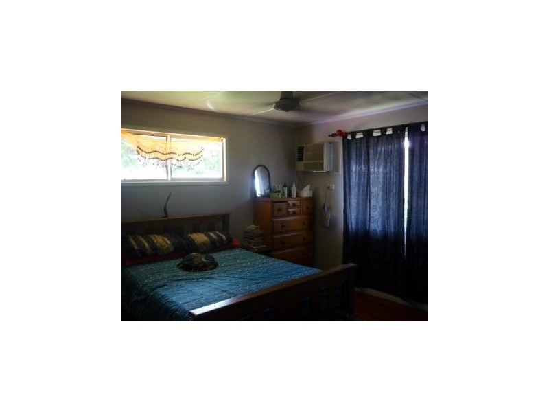 39 Archer Drive, Moranbah QLD 4744