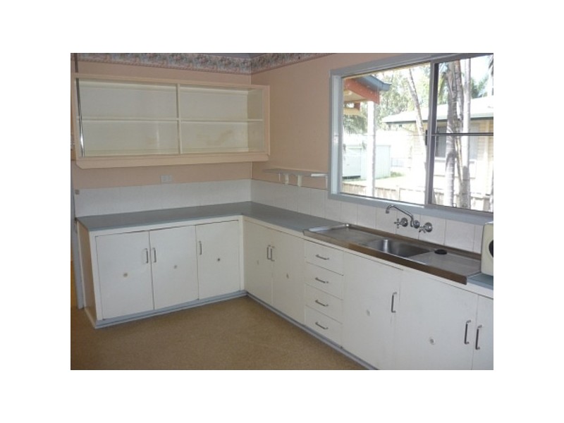 30 Kennedy Drive, Moranbah QLD 4744