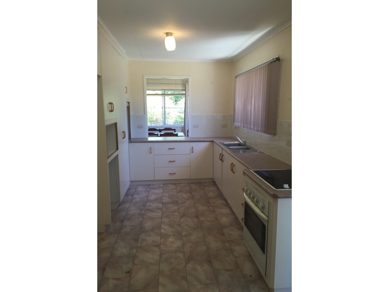 9 Renier Crescent, Moranbah QLD 4744