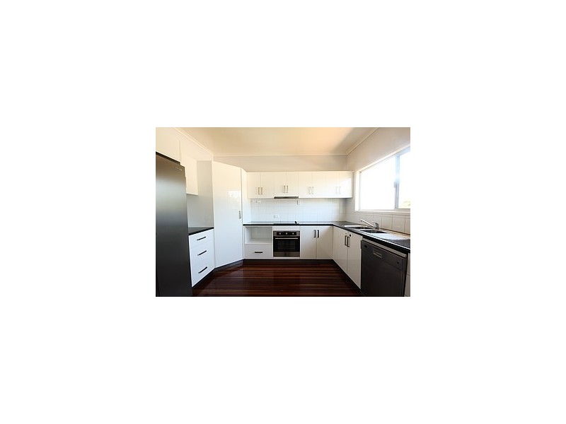 11 Rosewall Street, Moranbah QLD 4744