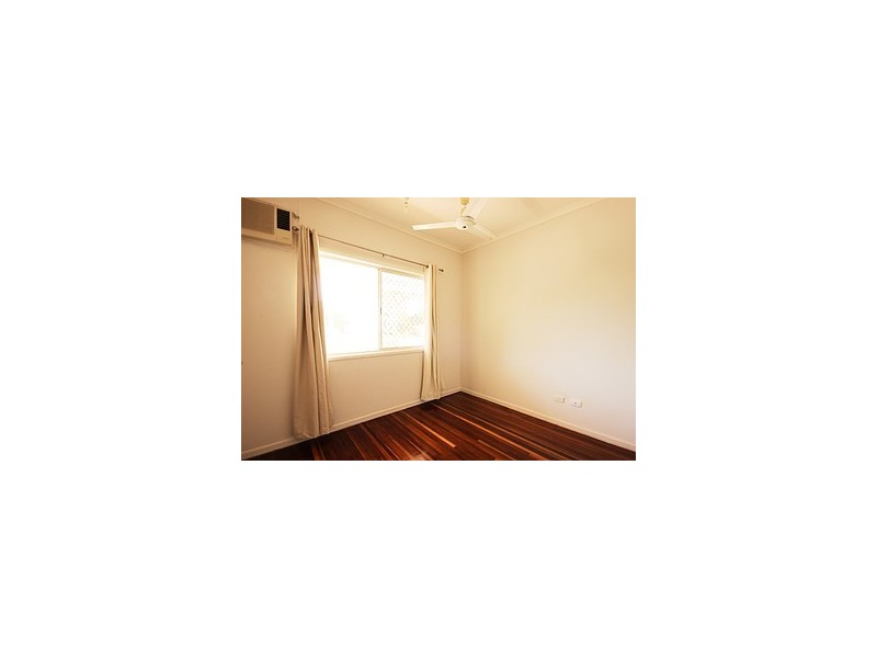 11 Rosewall Street, Moranbah QLD 4744