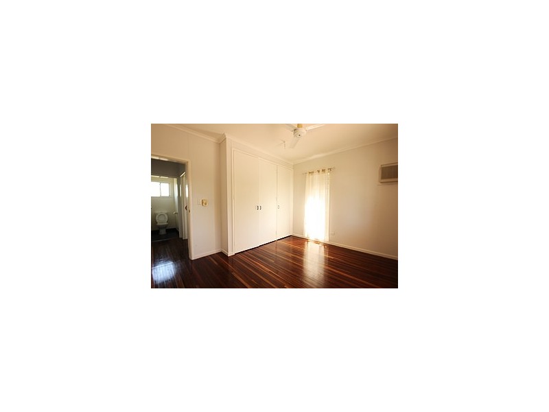 11 Rosewall Street, Moranbah QLD 4744