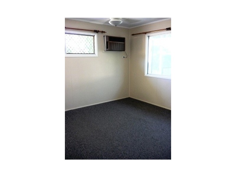 4 Flohr Drive, Moranbah QLD 4744