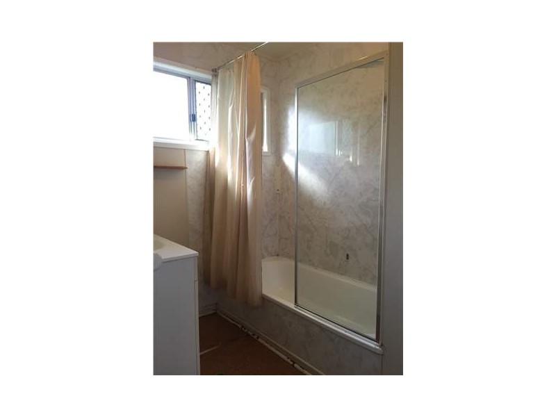 4 Flohr Drive, Moranbah QLD 4744