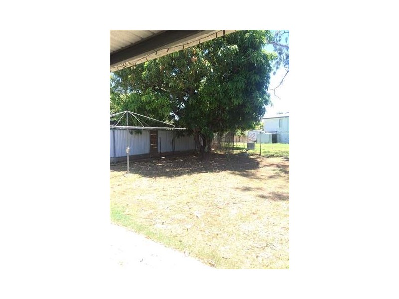 4 Flohr Drive, Moranbah QLD 4744