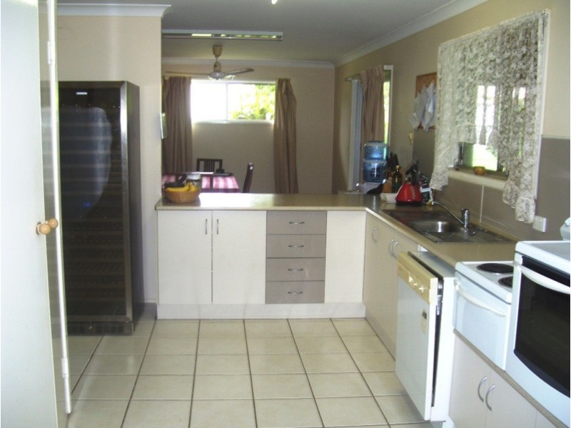 18 Ney Street, Moranbah QLD 4744