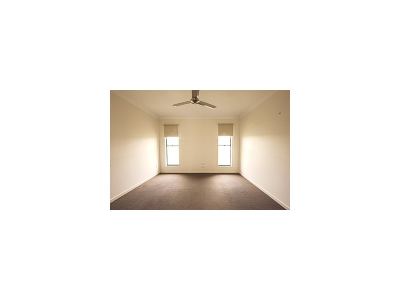 30 Naumann Street, Moranbah QLD 4744