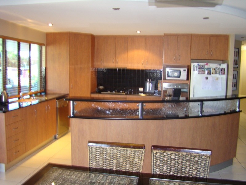 12 Gillies Court, Rural View QLD 4740