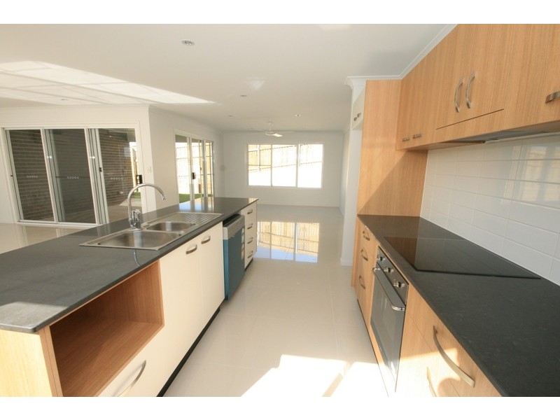 49 Village Circuit, Eimeo QLD 4740