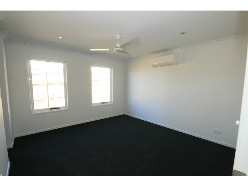 49 Village Circuit, Eimeo QLD 4740