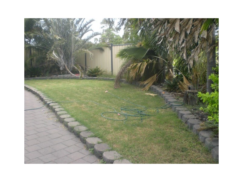2 Burke Drive, Moranbah QLD 4744