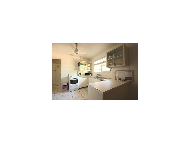 32 Archer Drive, Moranbah QLD 4744