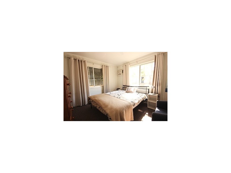 32 Archer Drive, Moranbah QLD 4744