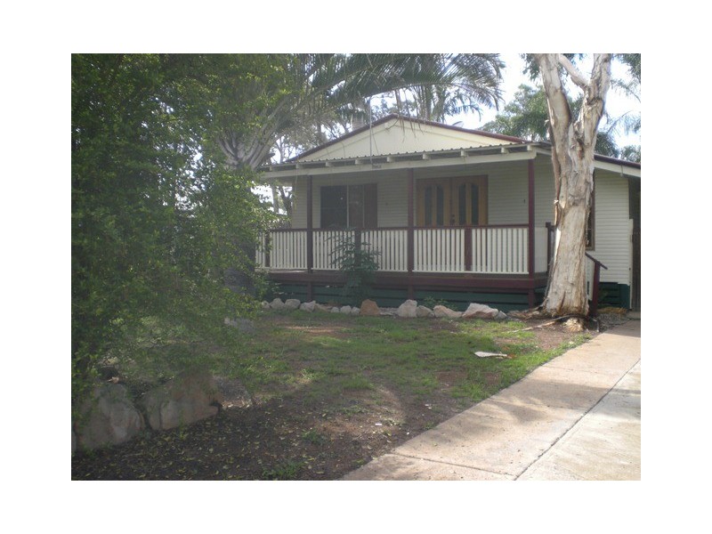 7 Chifley Court, Moranbah QLD 4744