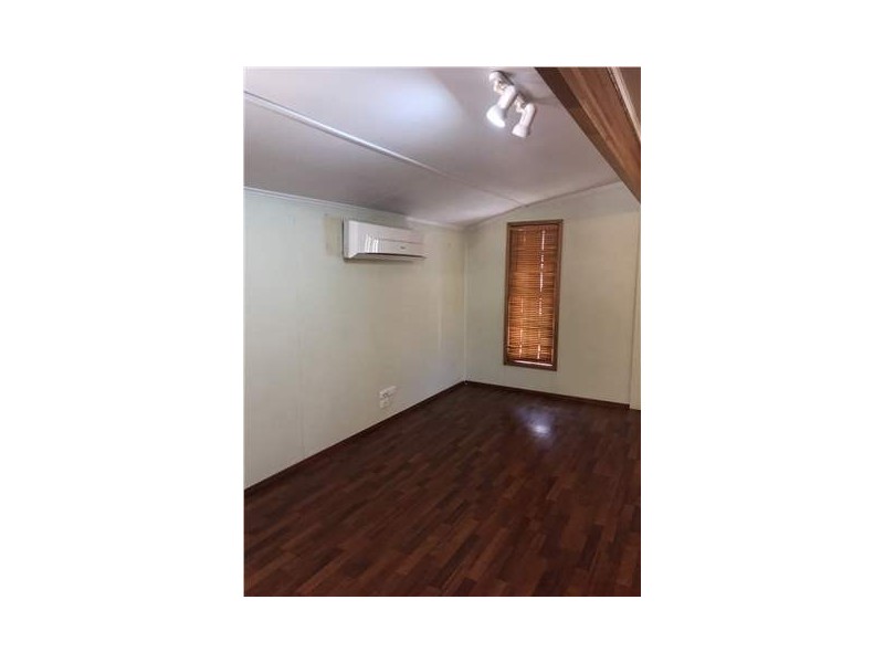 7 Chifley Court, Moranbah QLD 4744