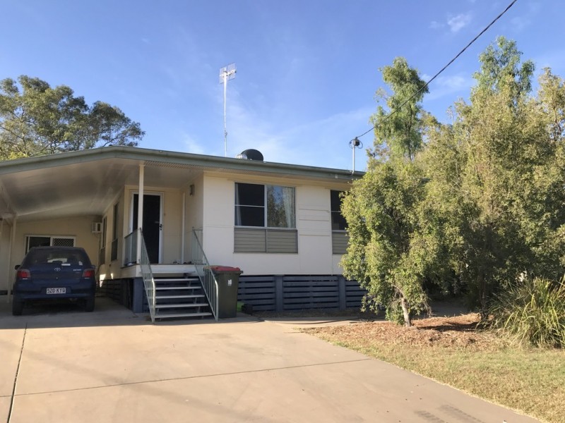 14 Leslie Drive, Moranbah QLD 4744