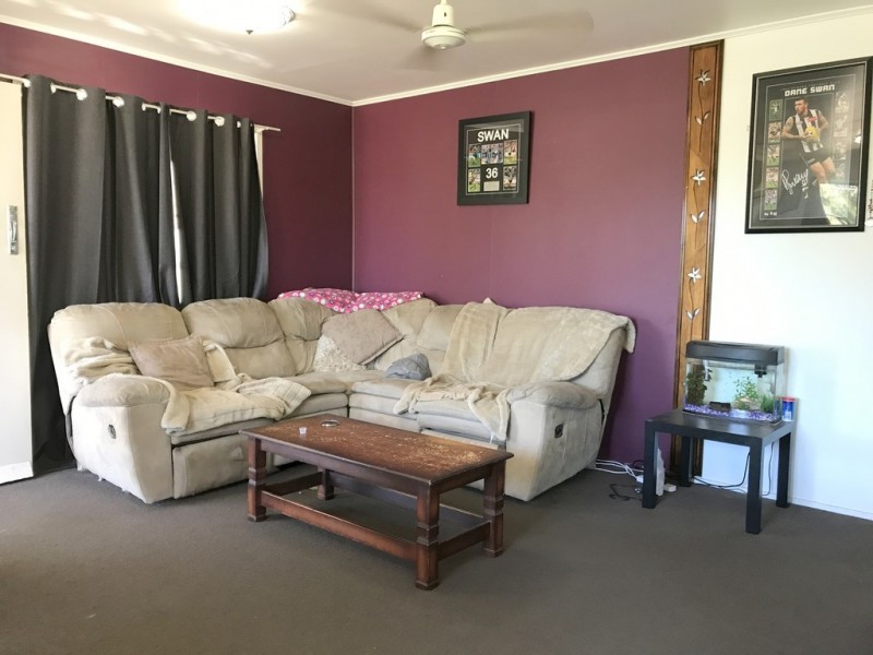 14 Leslie Drive, Moranbah QLD 4744