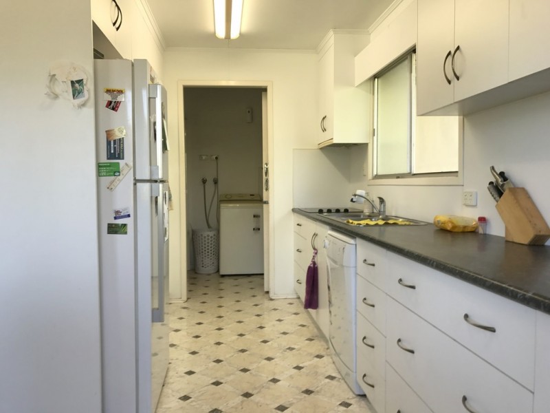 14 Leslie Drive, Moranbah QLD 4744