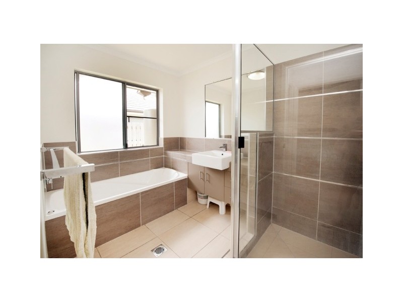 5 Crestview Crescent, Bucasia QLD 4750