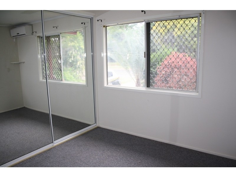 21 Rolfe Street, Moranbah QLD 4744