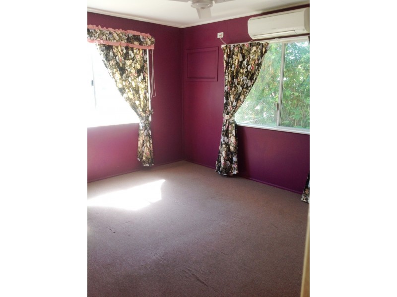 13 Patterson, Dysart QLD 4745