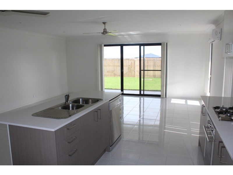 60 McGrath Street, Ooralea QLD 4740