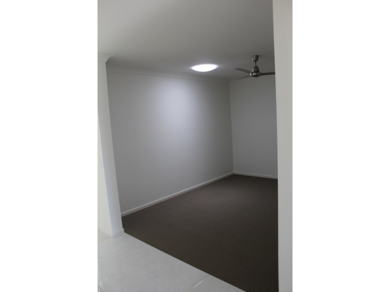 60 McGrath Street, Ooralea QLD 4740