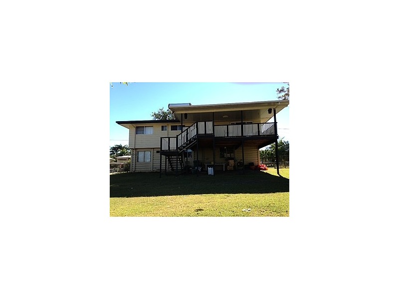 52 Jackson Avenue, Moranbah QLD 4744