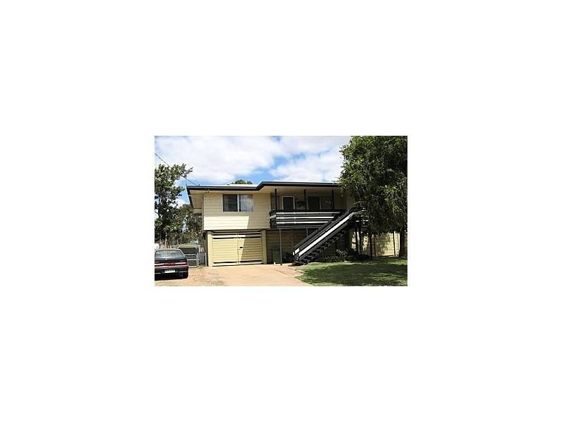 52 Jackson Avenue, Moranbah QLD 4744
