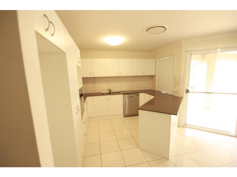 8 Bilgola Place, Blacks Beach QLD 4740