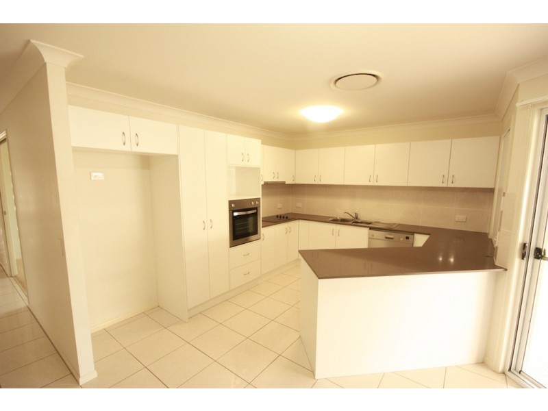 8 Bilgola Place, Blacks Beach QLD 4740