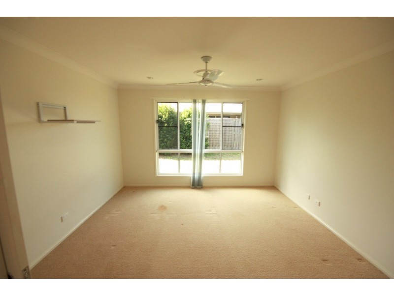 8 Bilgola Place, Blacks Beach QLD 4740