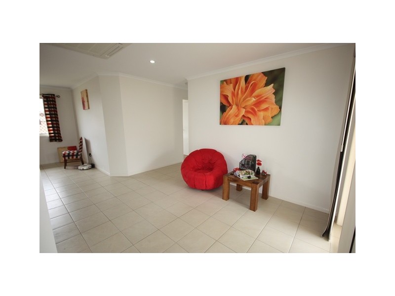 18 Oysterlee Street, Beaconsfield QLD 4740