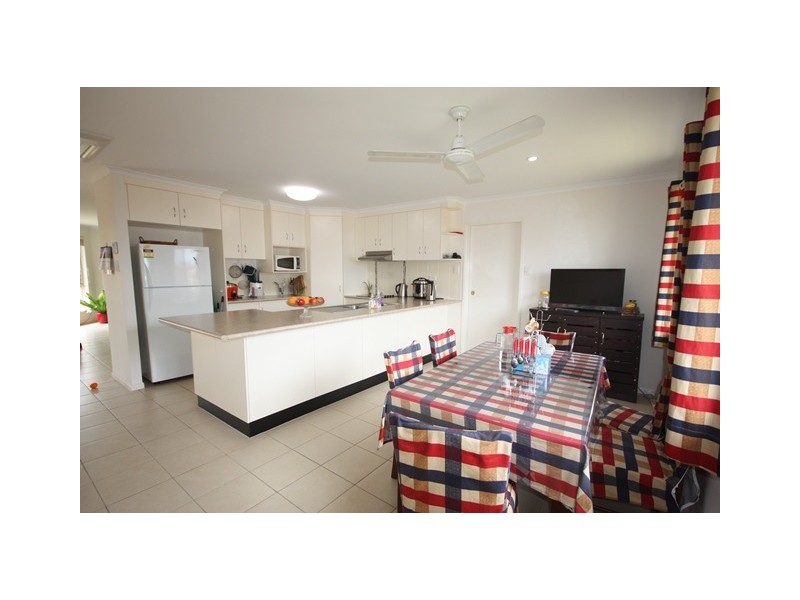 18 Oysterlee Street, Beaconsfield QLD 4740