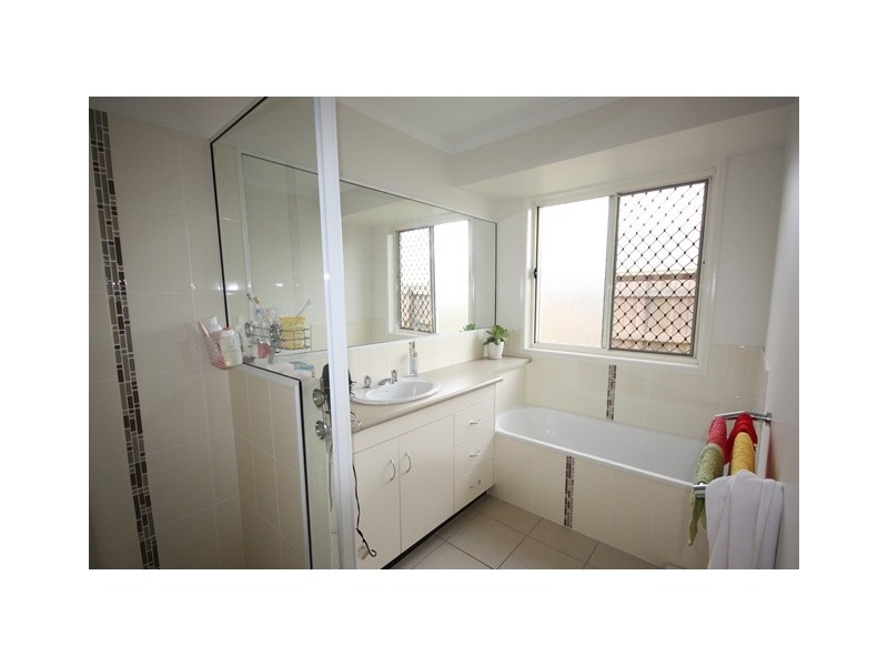 18 Oysterlee Street, Beaconsfield QLD 4740