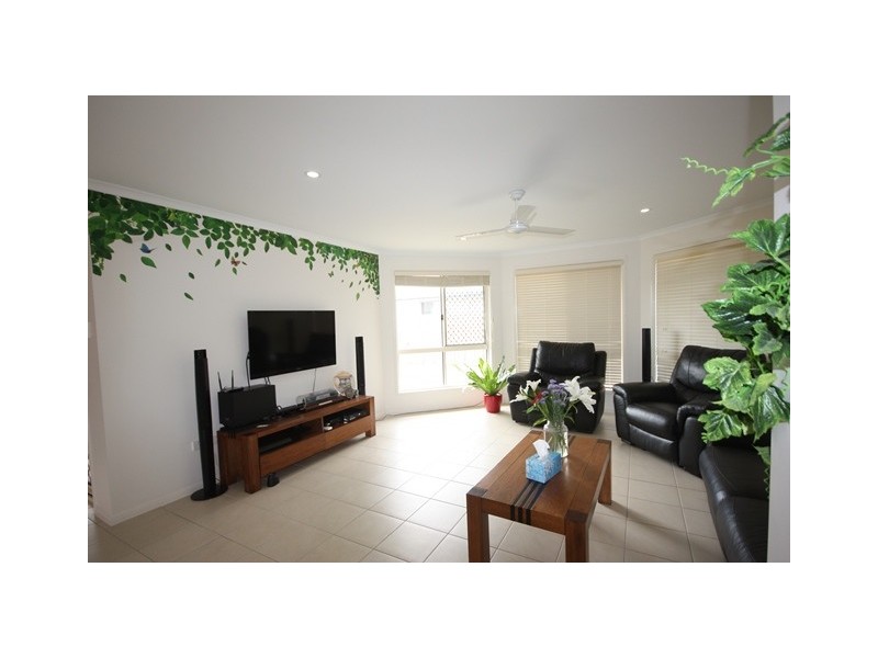 18 Oysterlee Street, Beaconsfield QLD 4740