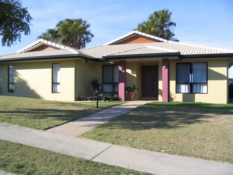 2 Avalon Drive, Eimeo QLD 4740