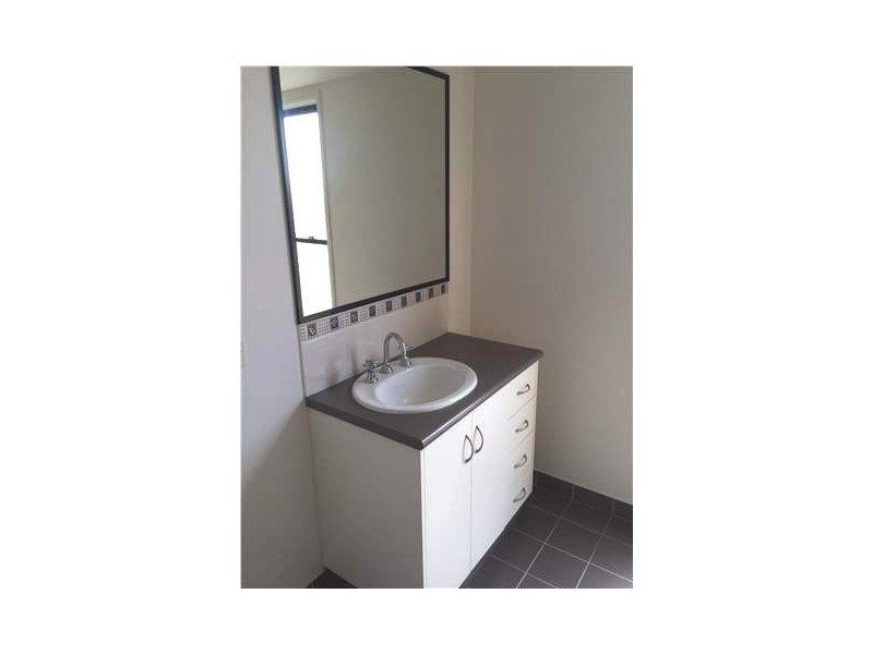 2 Avalon Drive, Eimeo QLD 4740