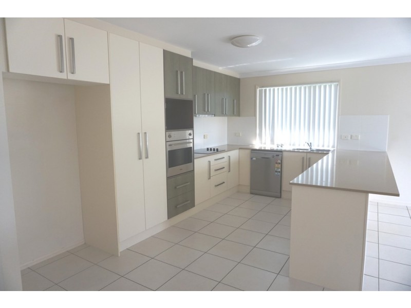 1 Narrabeen Street, Blacks Beach QLD 4740