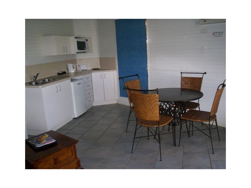 Unit 33 KOHUNA SANDS RESORT, Bucasia QLD 4750