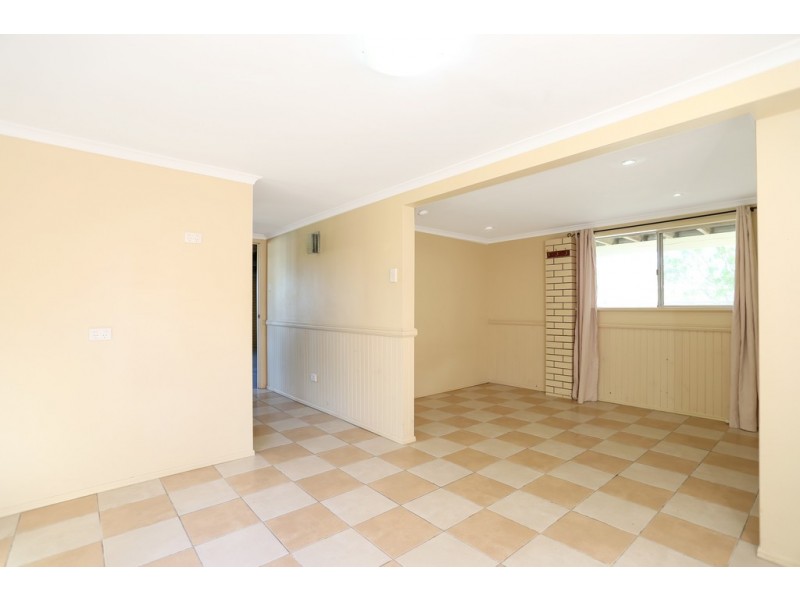 11 Wilson Crt, Eimeo QLD 4740