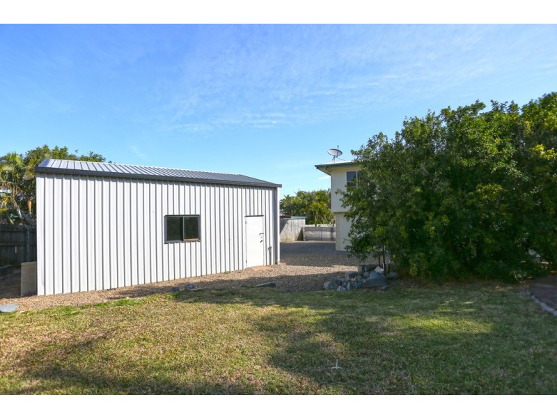 11 Wilson Crt, Eimeo QLD 4740