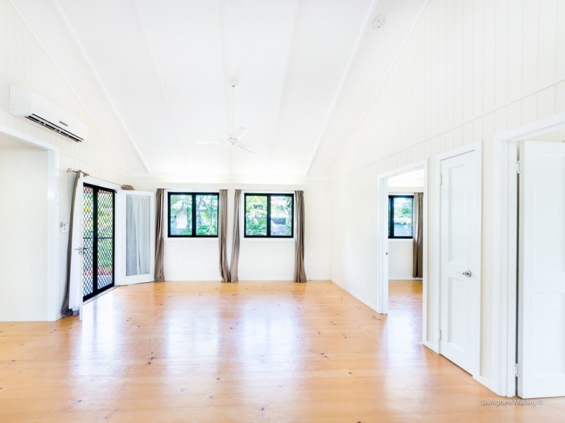 2/227 Slade Point Road, Slade Point QLD 4740