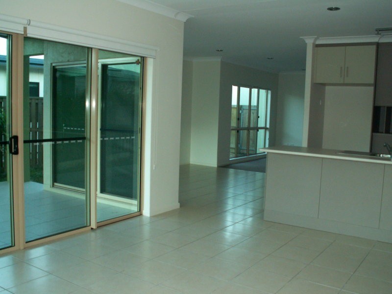 89 Village Circuit, Eimeo QLD 4740