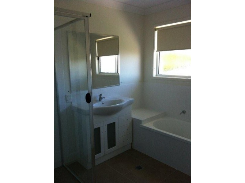 1 Inletway Court, Blacks Beach QLD 4740