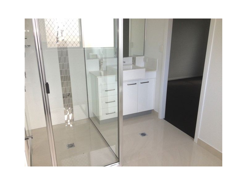 14 Makybe Diva Drive, Ooralea QLD 4740