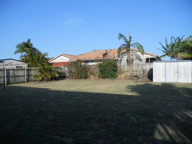 9 Culloden Place, Beaconsfield QLD 4740